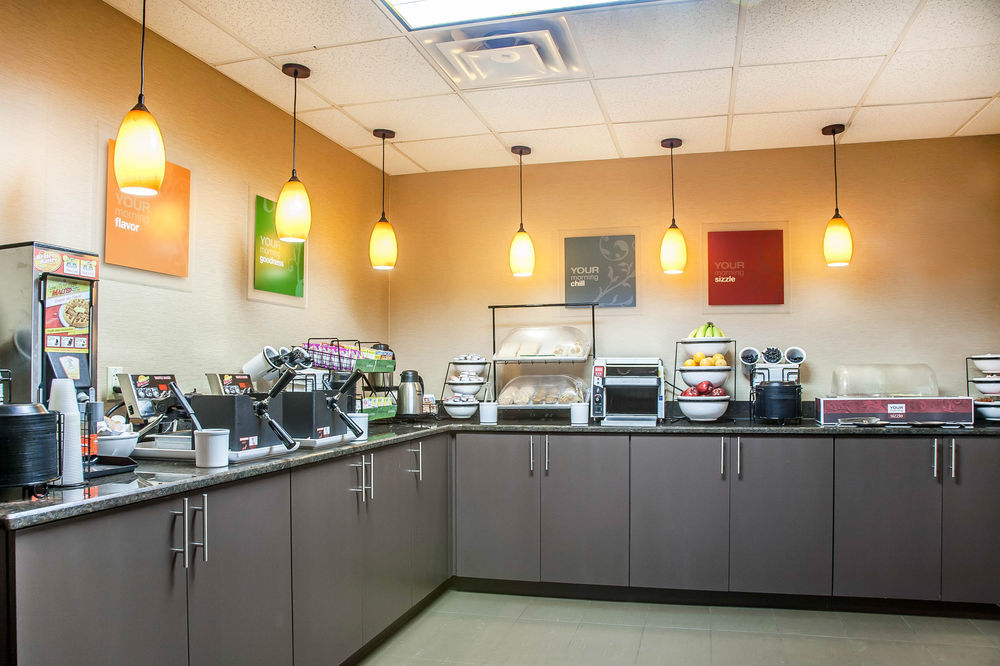 Comfort Inn & Suites Sturbridge-Brimfield Bagian luar foto